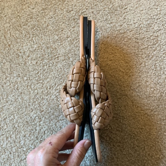 Mtzyoa Braided Criss Cross Flat Sandals 8.5 Tan Slip-On NWOB Boho Summer Comfort - Picture 10 of 13